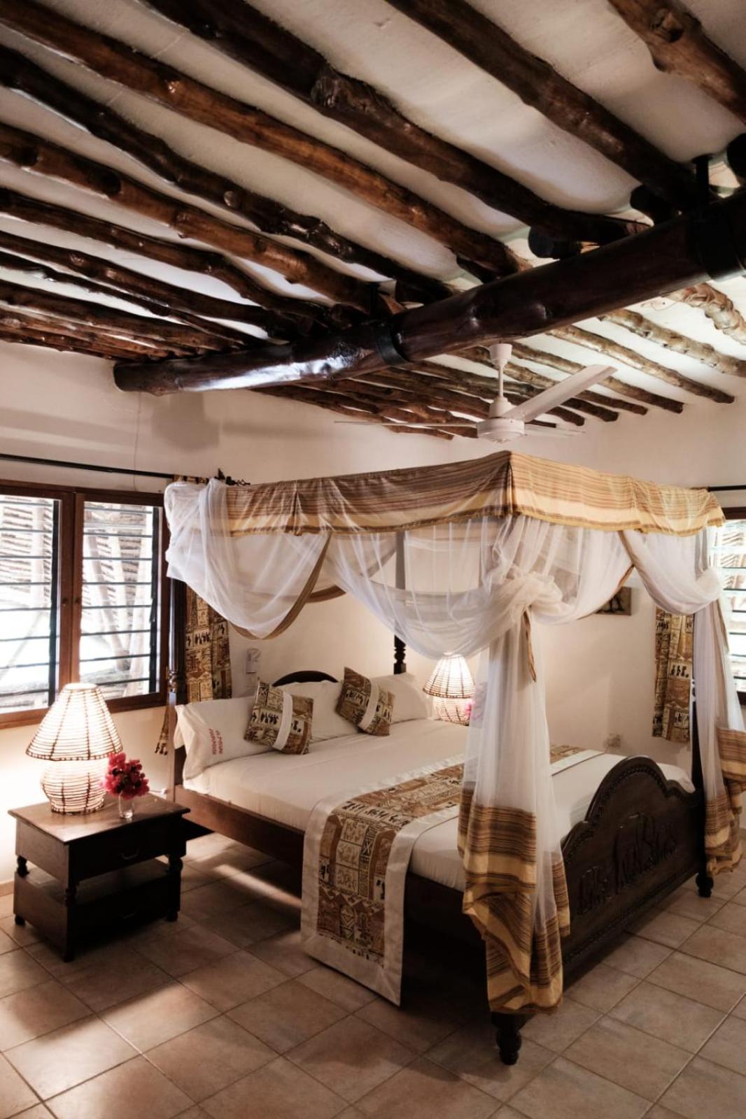 Amani Paradise - Luxury Villas 迪亚尼海滩 外观 照片